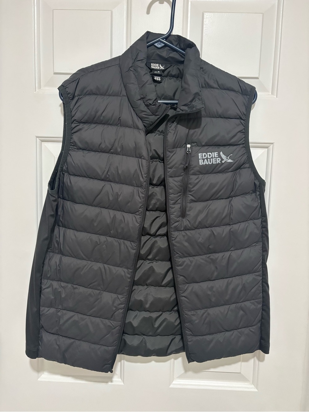 Eddie Bauer men’s medium down puffer vest 550 black Quilted Down-Insulated vest